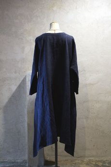 画像3: 【ササキチホ】アンティークリネン×染　ドレープワンピ（青藍色） (3)