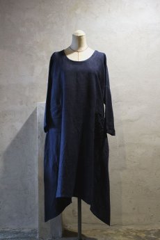 画像1: 【ササキチホ】アンティークリネン×染　ドレープワンピ（青藍色） (1)