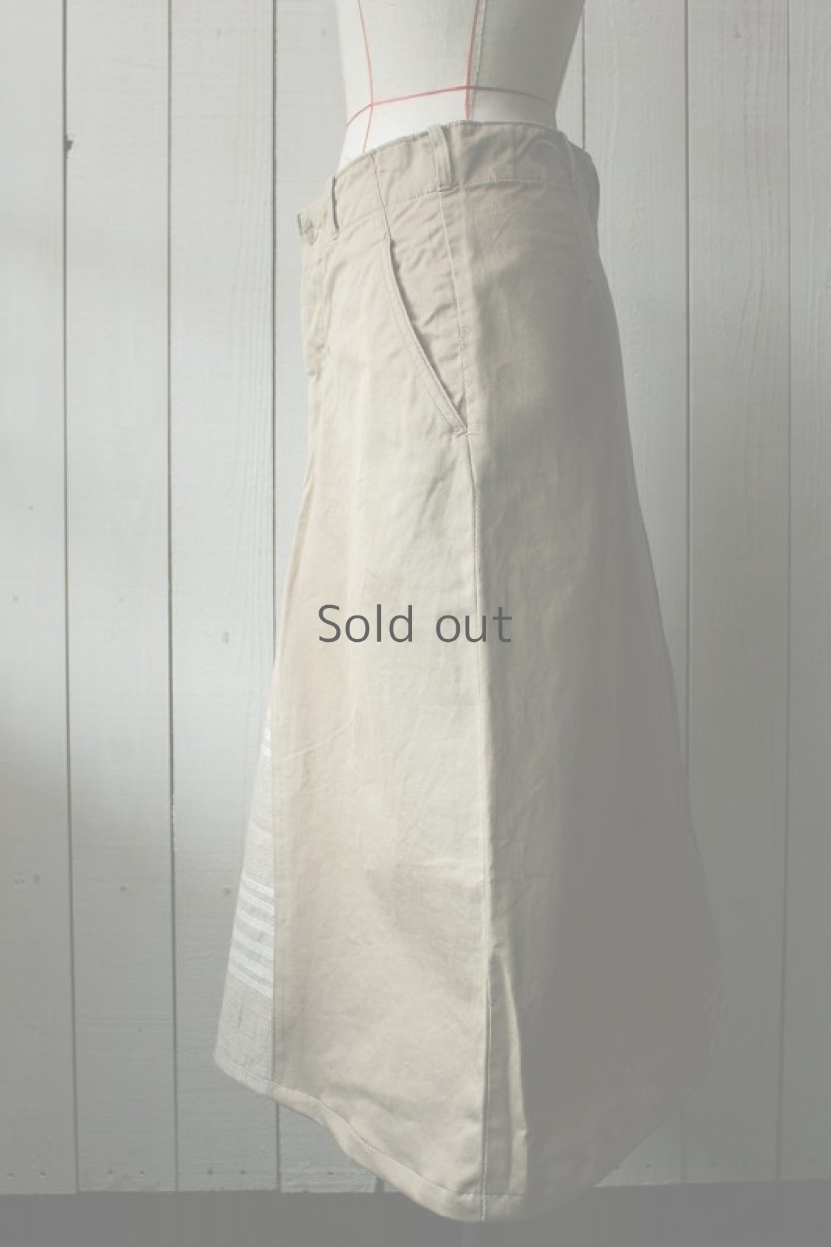 画像2: 【MITSUGU SASAKI】ビンテージ×リメイク　チノスカート（ギリシャ） (2)