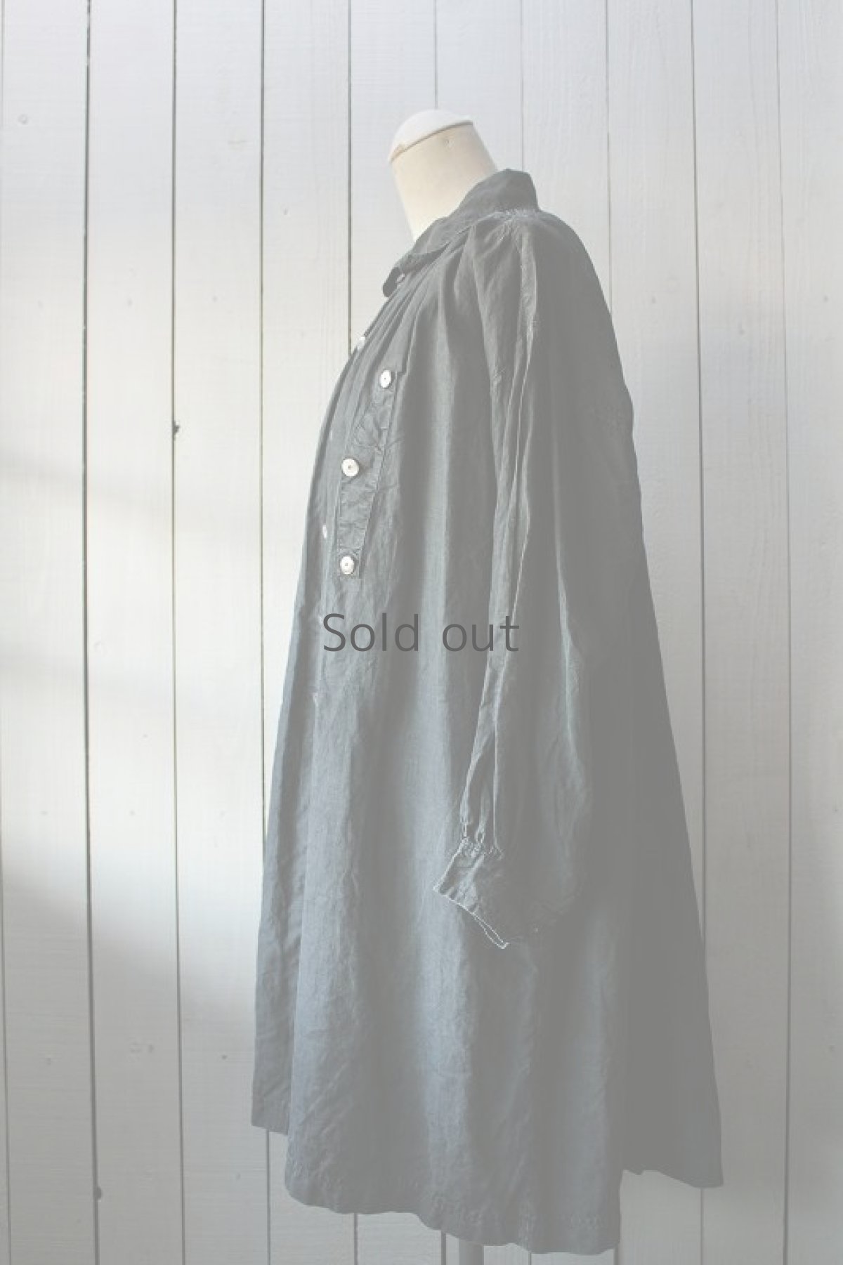 画像2: 【フランス】19世紀のインディゴリネンスモックドレス (2)