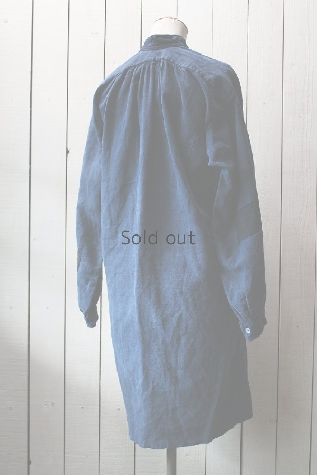 画像3: 【ドイツ】アンティークリネン×染　当て布シャツワンピ（青藍色） (3)