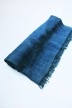 画像2: 【世界の古布】手織り藍染めの綿B（大きめ） (2)