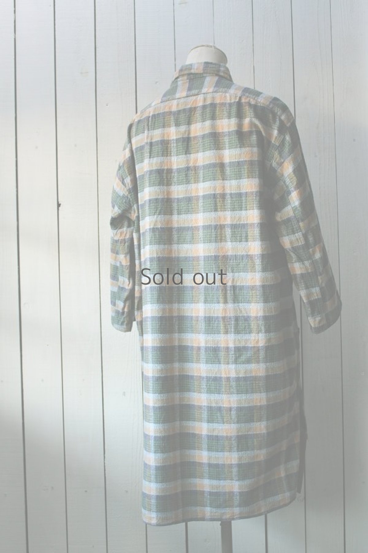 画像3: 【MITSUGU SASAKI】ビンテージ×リメイク　シャツワンピ（グリーンとオリーブ） (3)