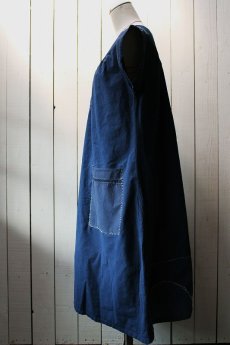 画像2: 【佐々木印】アンティークコットン×刺し子　ドイツの半袖ワンピース（青藍色） (2)