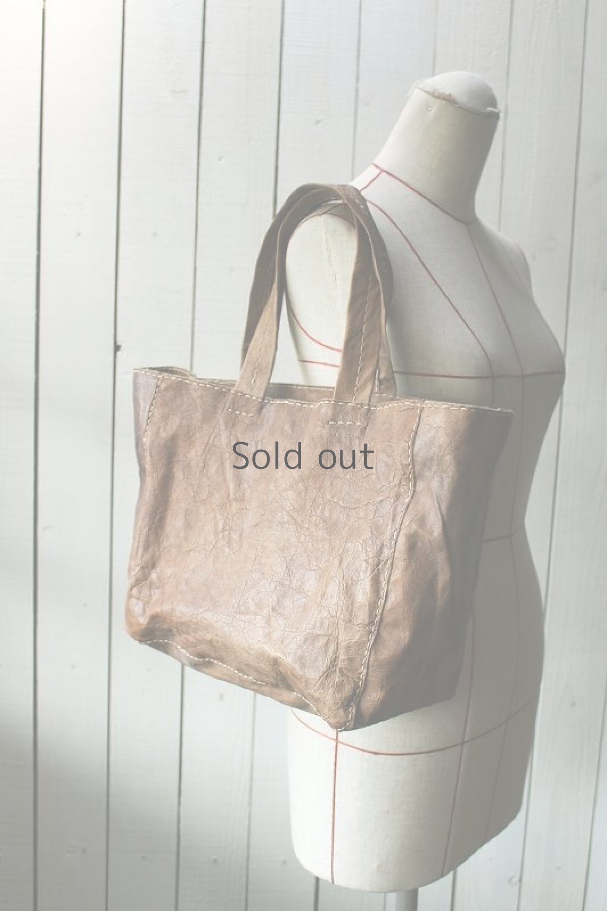 画像3: 【ヒマラヤ】ネパールの村で作られた水牛革のトートバッグ (3)