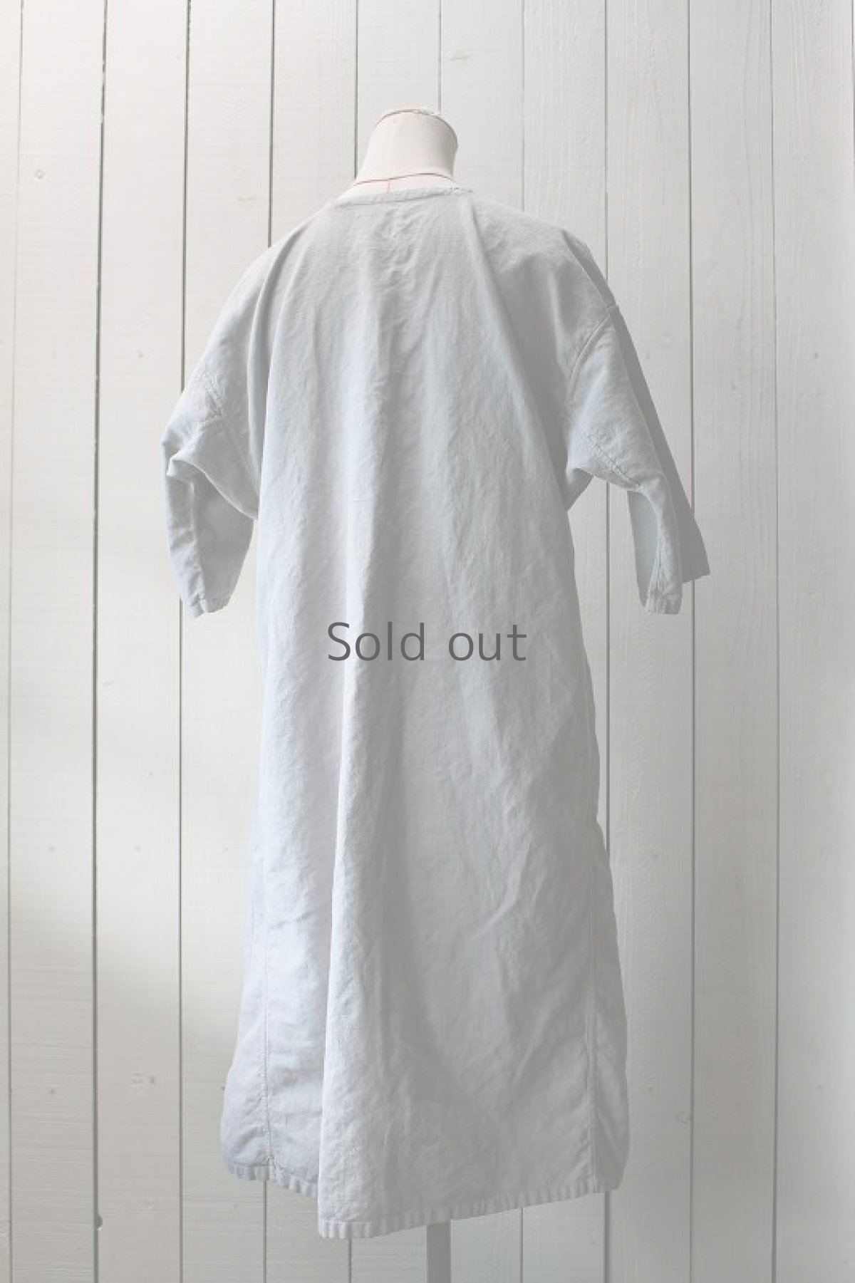 画像3: 【MITSUGU SASAKI】アンティークリネン　パッチポケット付ワンピース（ねずみ色） (3)