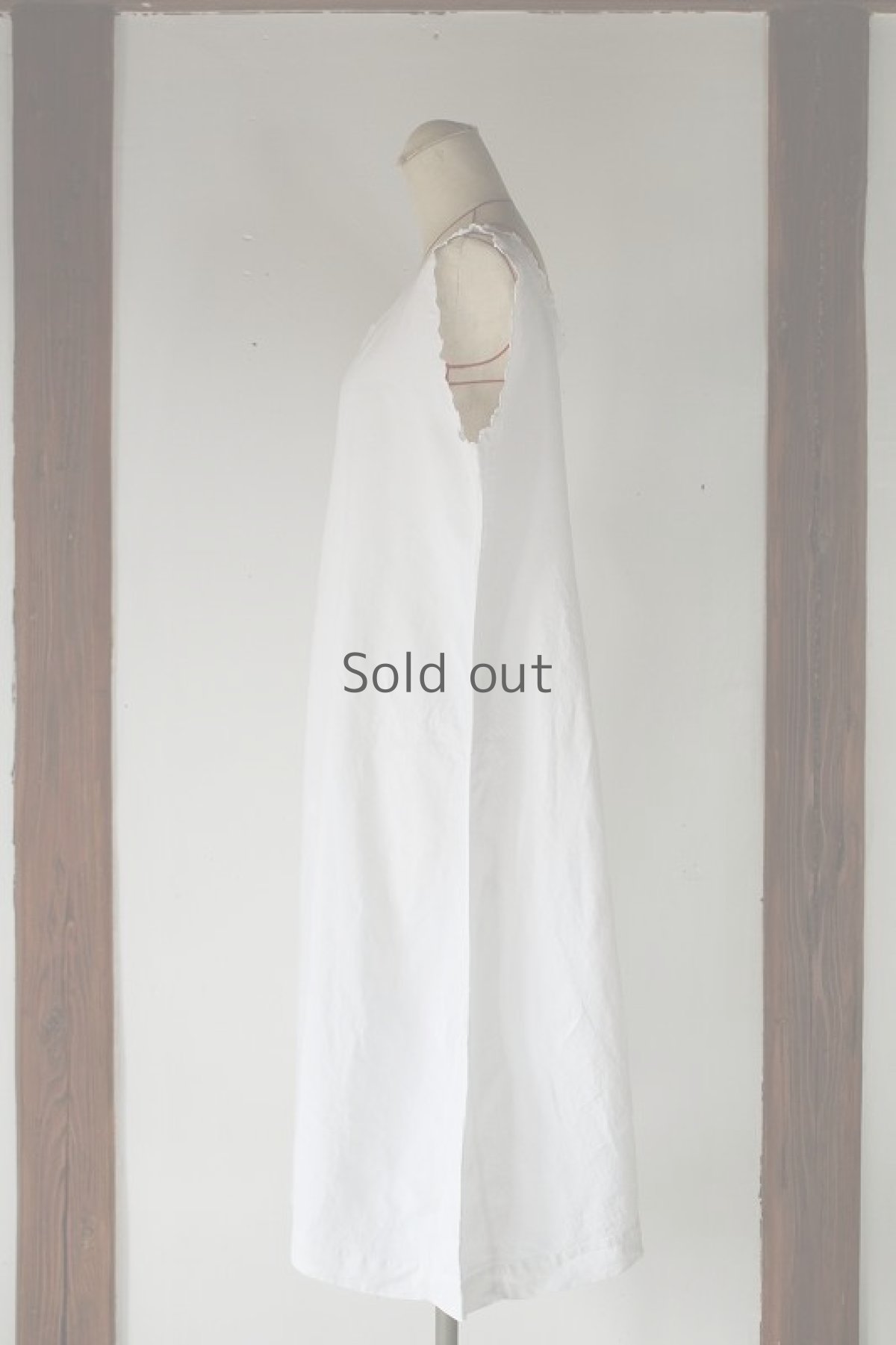 画像2: 【フランス】アンティークリネン　ノースリーブワンピース（イニシャルCM） (2)