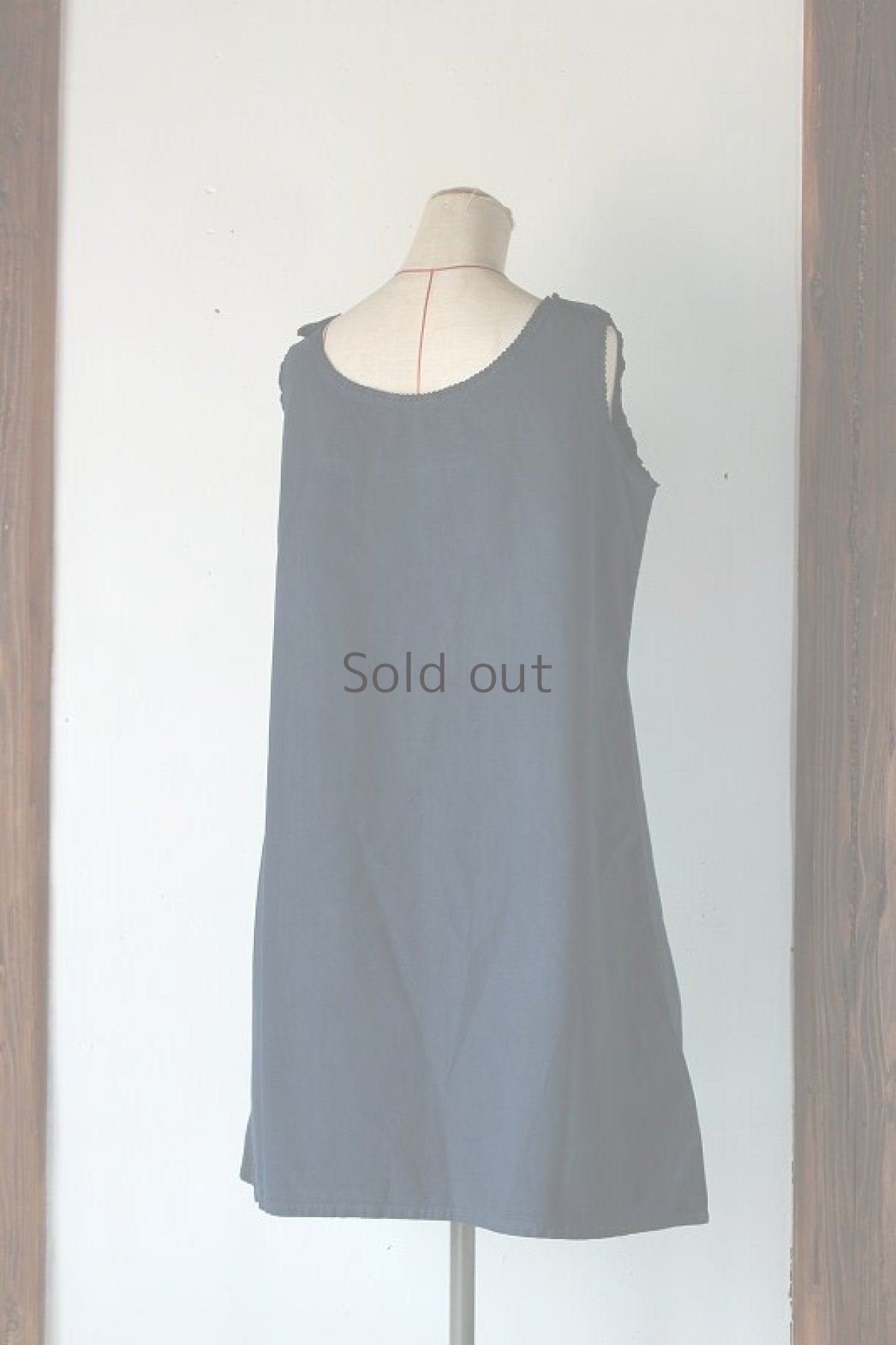 画像3: 【ドイツ】アンティークコットン×染　ノースリーブワンピ（青藍色） (3)