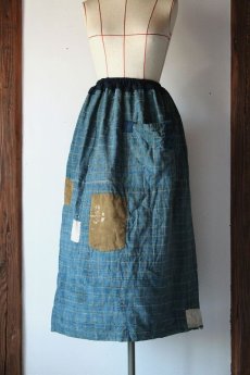 画像1: 【MITSUGU SASAKI】藍染古布　農婦のロングスカート（パッチワーク） (1)