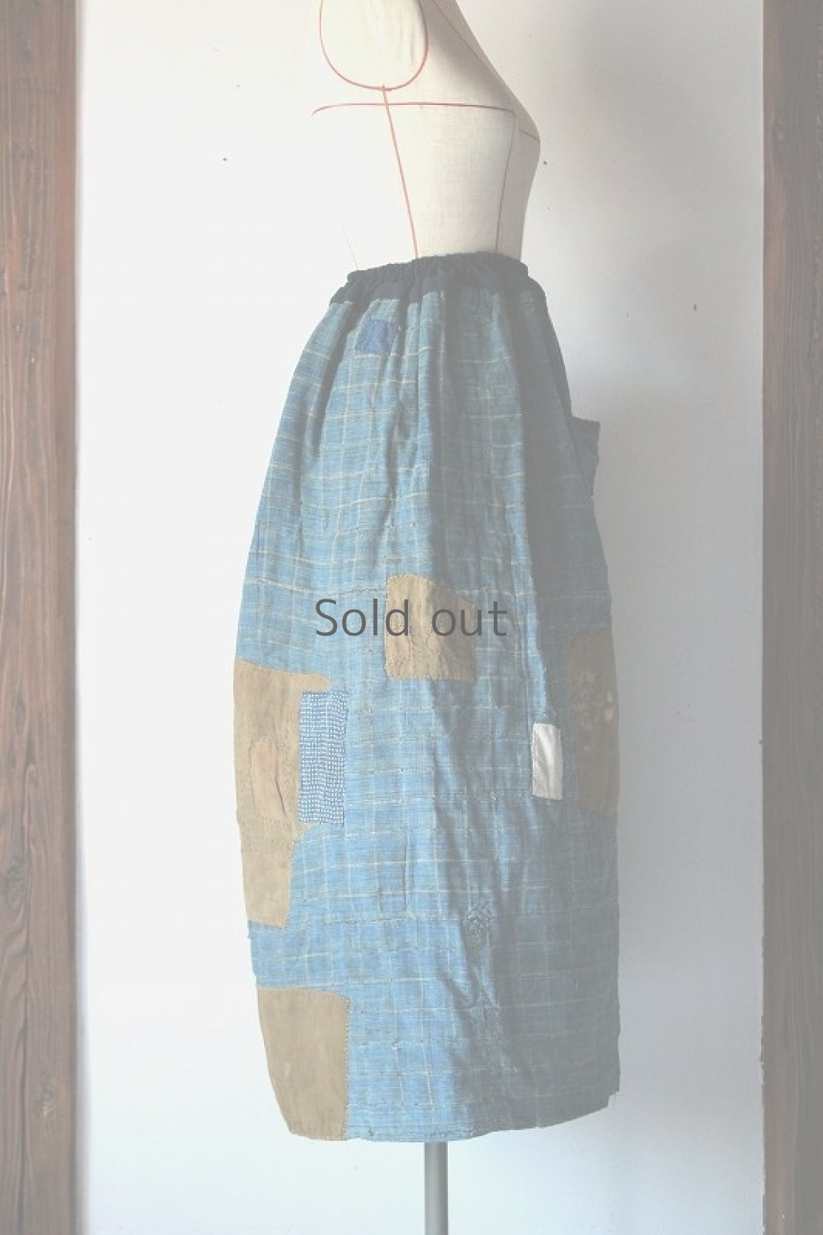 画像4: 【MITSUGU SASAKI】藍染古布　農婦のロングスカート（パッチワーク） (4)