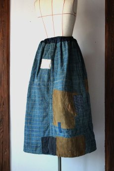 画像3: 【MITSUGU SASAKI】藍染古布　農婦のロングスカート（パッチワーク） (3)