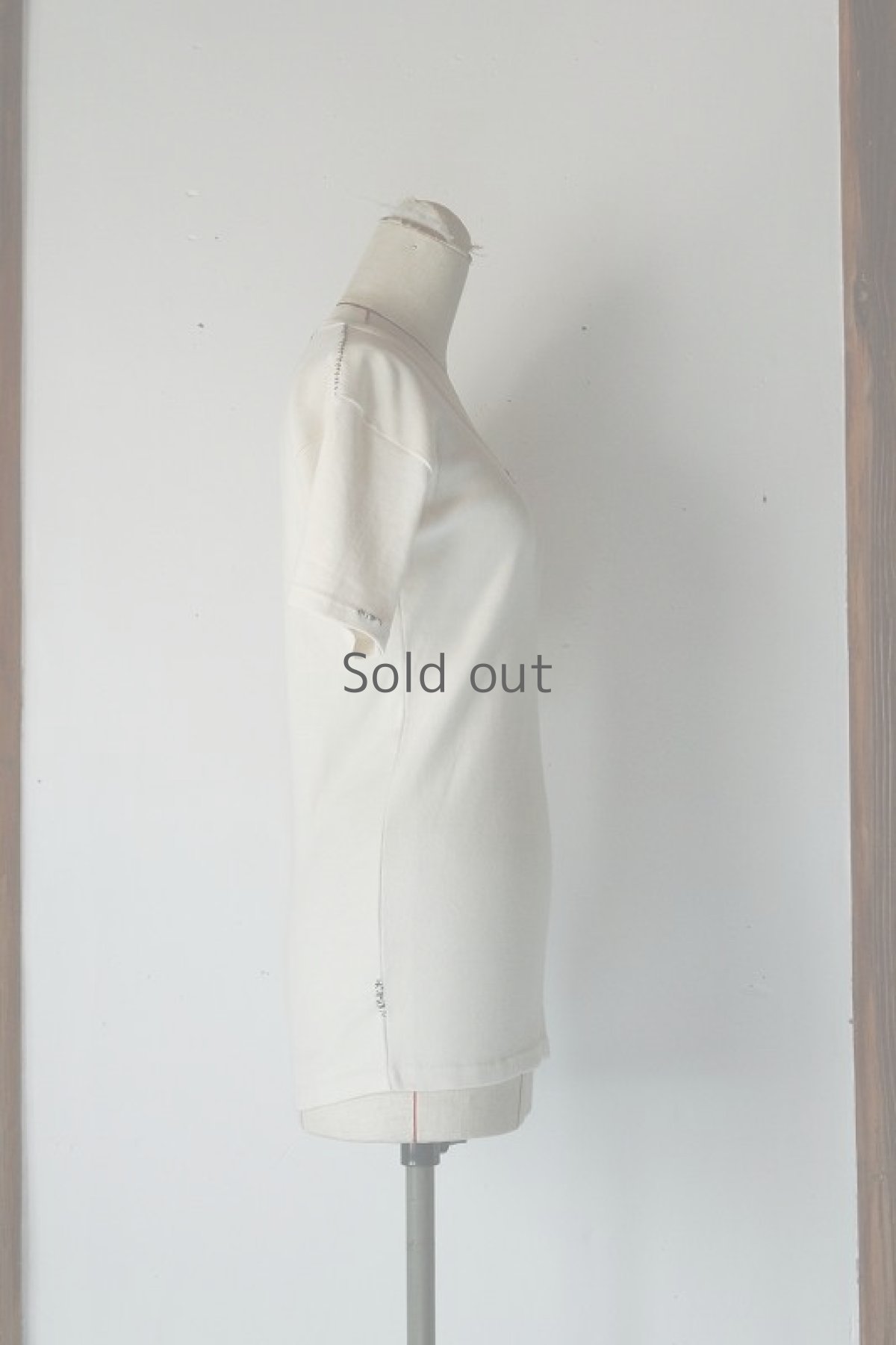 画像4: 【MITSUGU SASAKI】ちょっと刺し子のＶネックミリタリーＴシャツ（サイズＳ、白） (4)