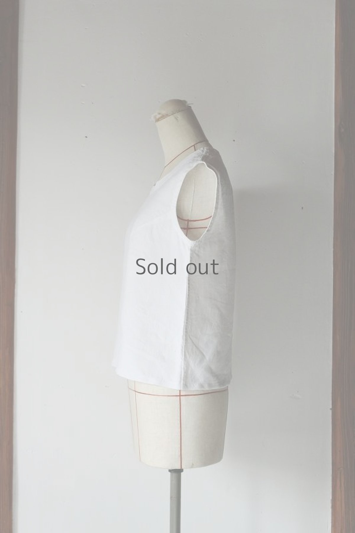 画像2: 【ササキチホ】アンティークリネン　ベーシックなノースリーブブラウス（白） (2)