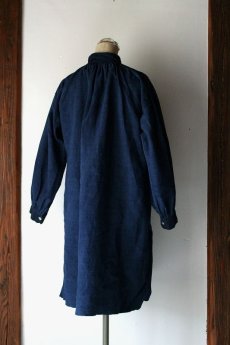 画像3: 【フランス】アンティークリネン×染　ロングシャツ（青藍色） (3)