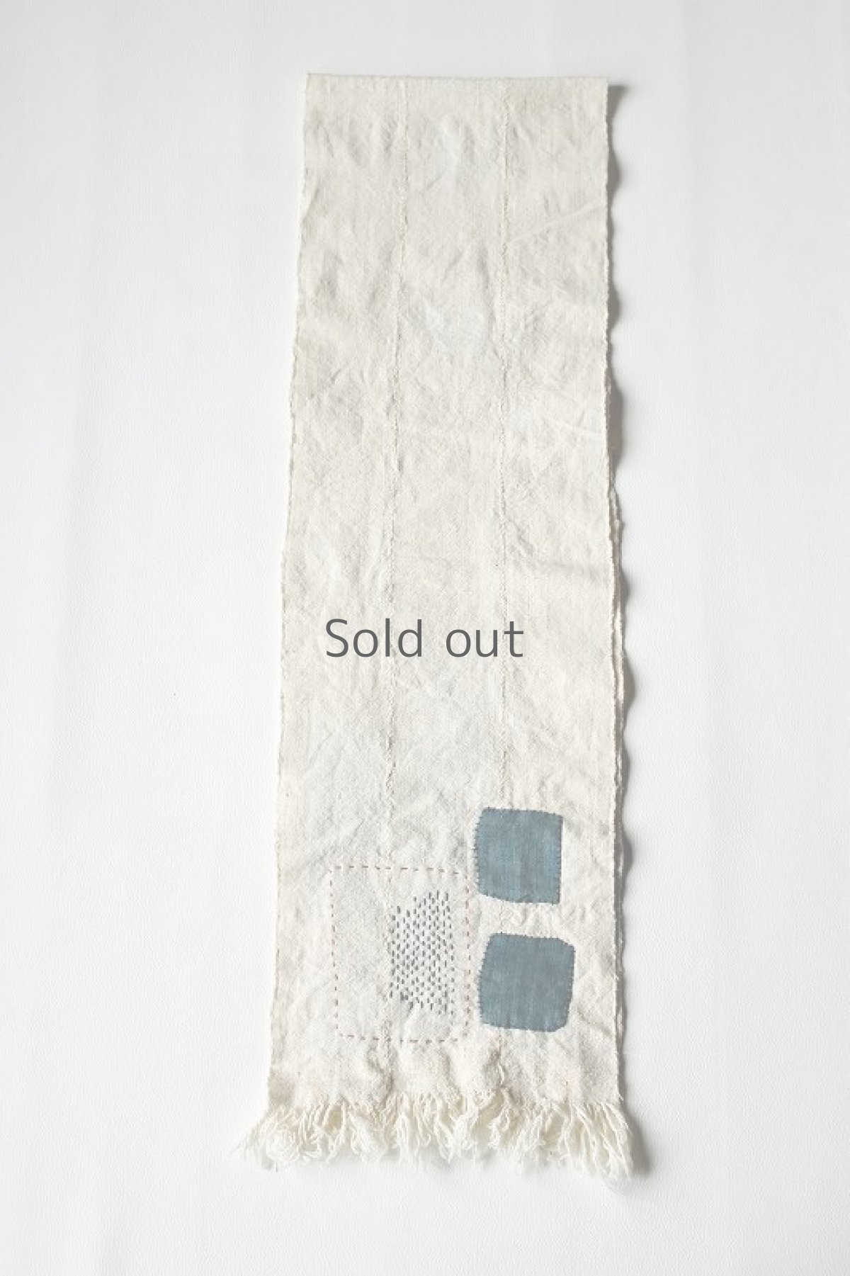 画像2: 【MITSUGU SASAKI】生成り×刺し子　手織り綿のストール (2)