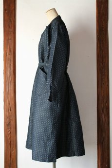 画像2: 【フランス】２０世紀初頭のブラックワークドレス（黒と青/未使用品） (2)