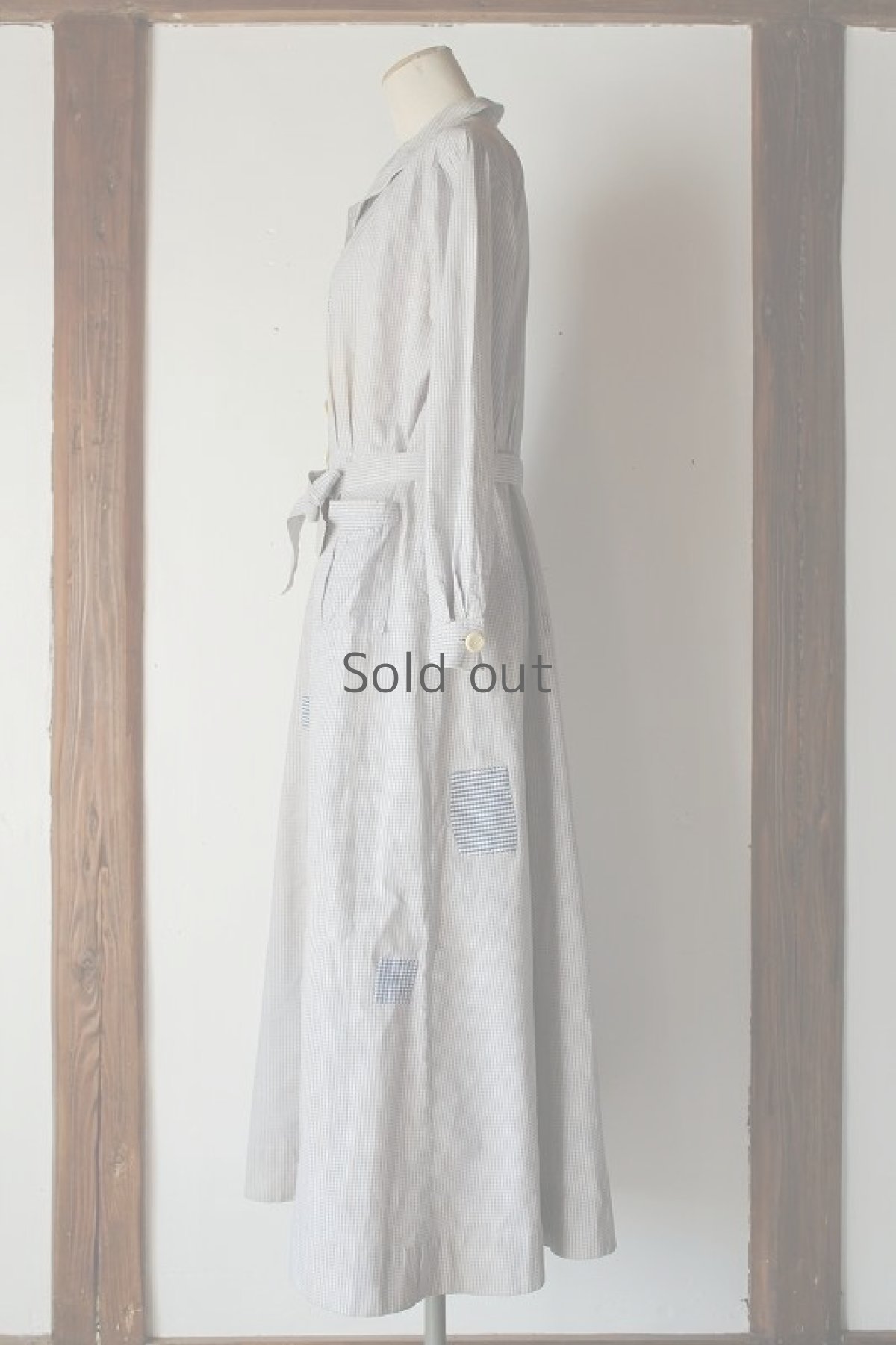 画像2: 【MITSUGU SASAKI】ビンテージ　刺し子や当て布したとても古いワンピース (2)