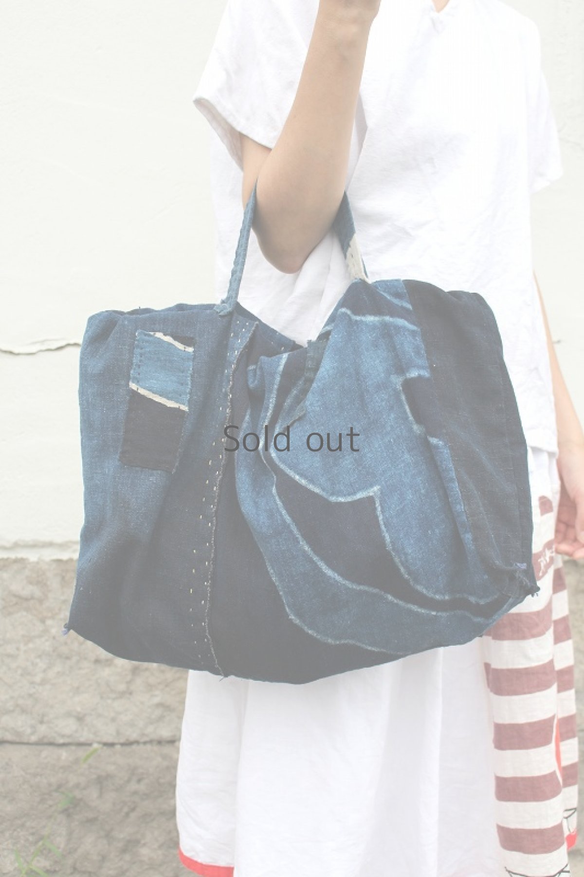 画像3: 【桃雪】藍染古布　３WAY　リバーシブル　家出バック（カンノさん） (3)