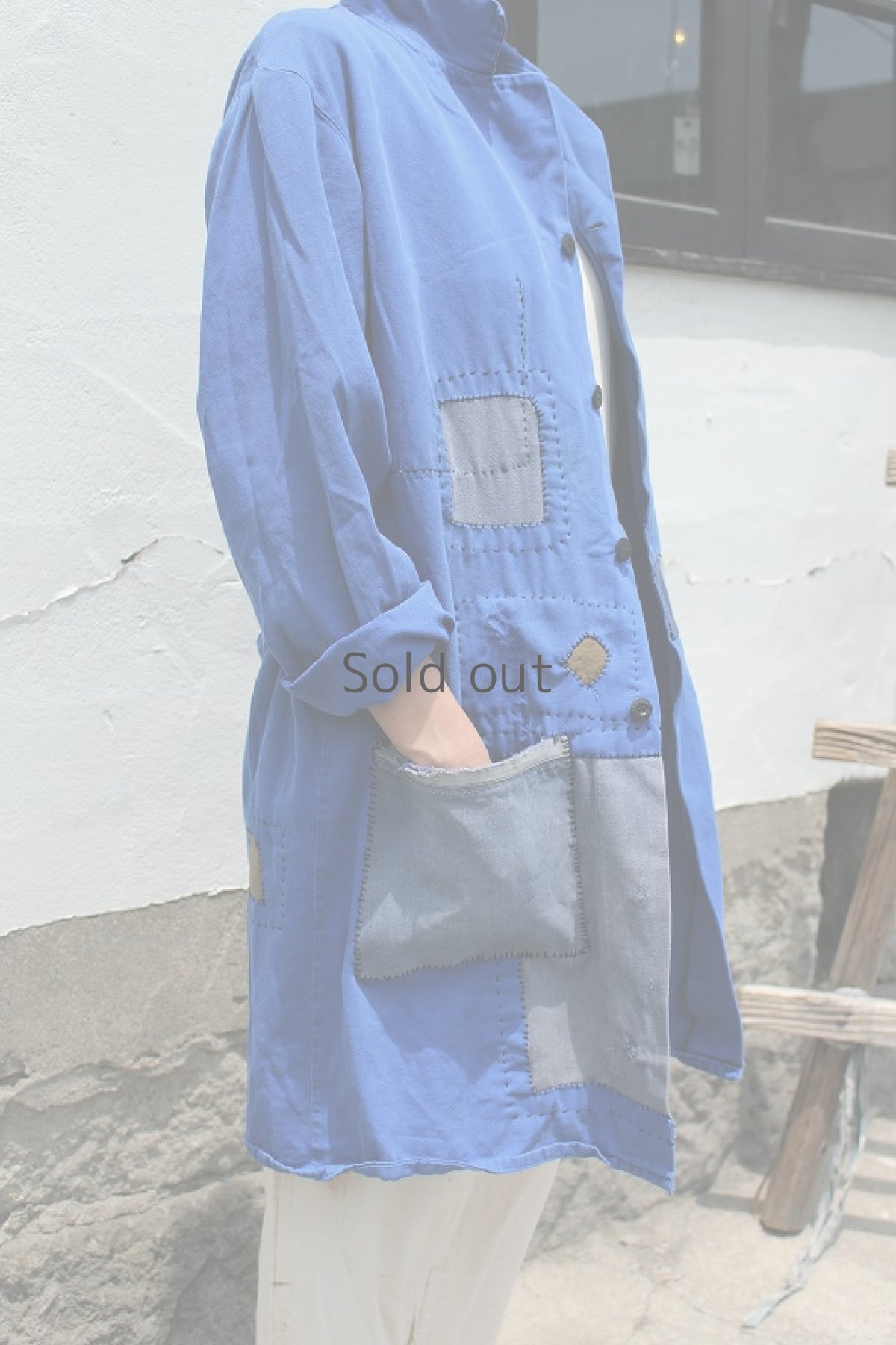 画像3: 【MITSUGU SASAKI】ビンテージリメイク　パッチワークのブルーワークコート (3)