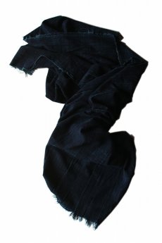 画像1: 【アフリカ】手織り藍染めの綿（大きめ）（濃い藍） (1)