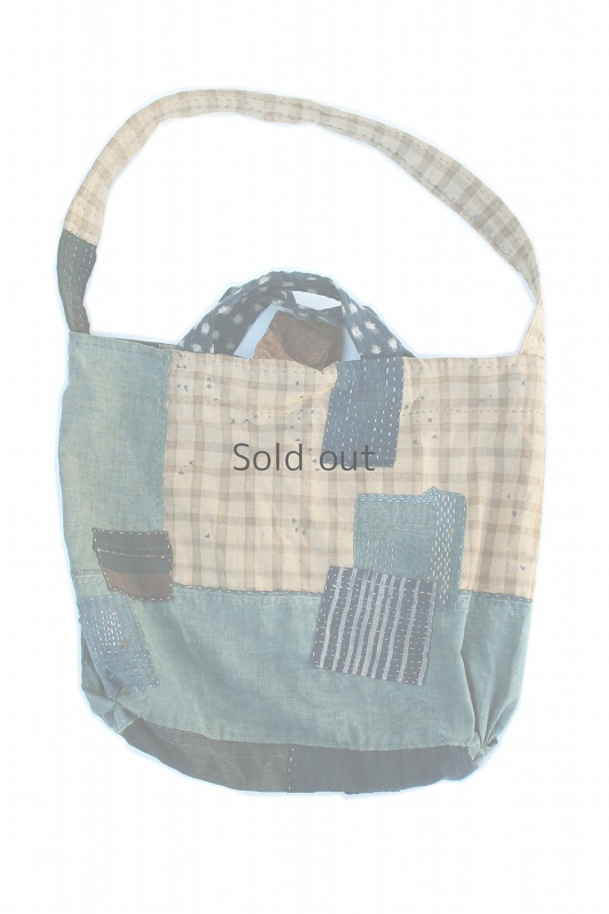 画像2: 【桃雪】藍染古布　リバーシブル　家出バッグ（マサヒロさん） (2)