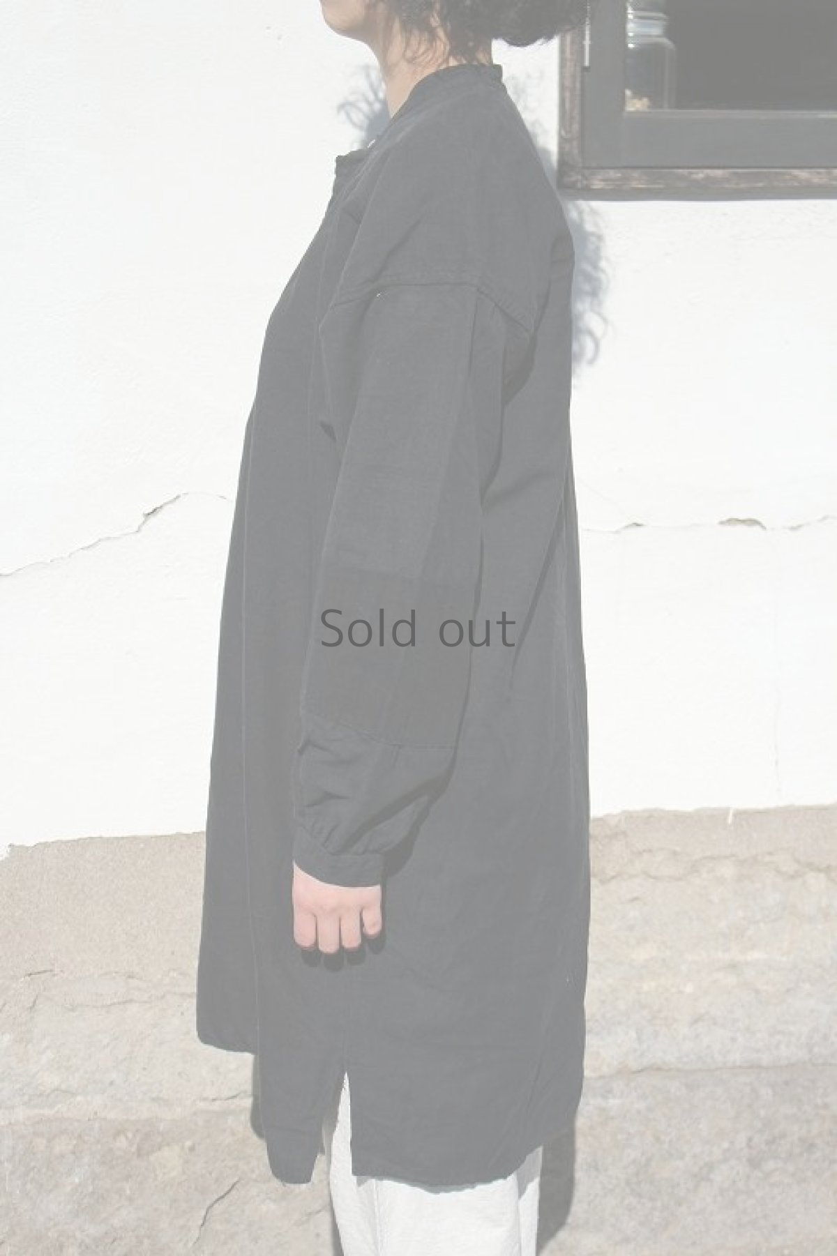 画像3: 【フランス】アンティークリネン×染　スモックシャツワンピース（墨黒色）（リペア有） (3)