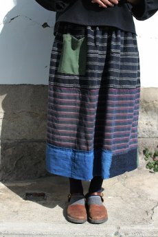 画像4: 【ササキチホ】農婦シリーズ　つぎはぎ古布　リバーシブルスカート（あずき色や紺やストライプ） (4)