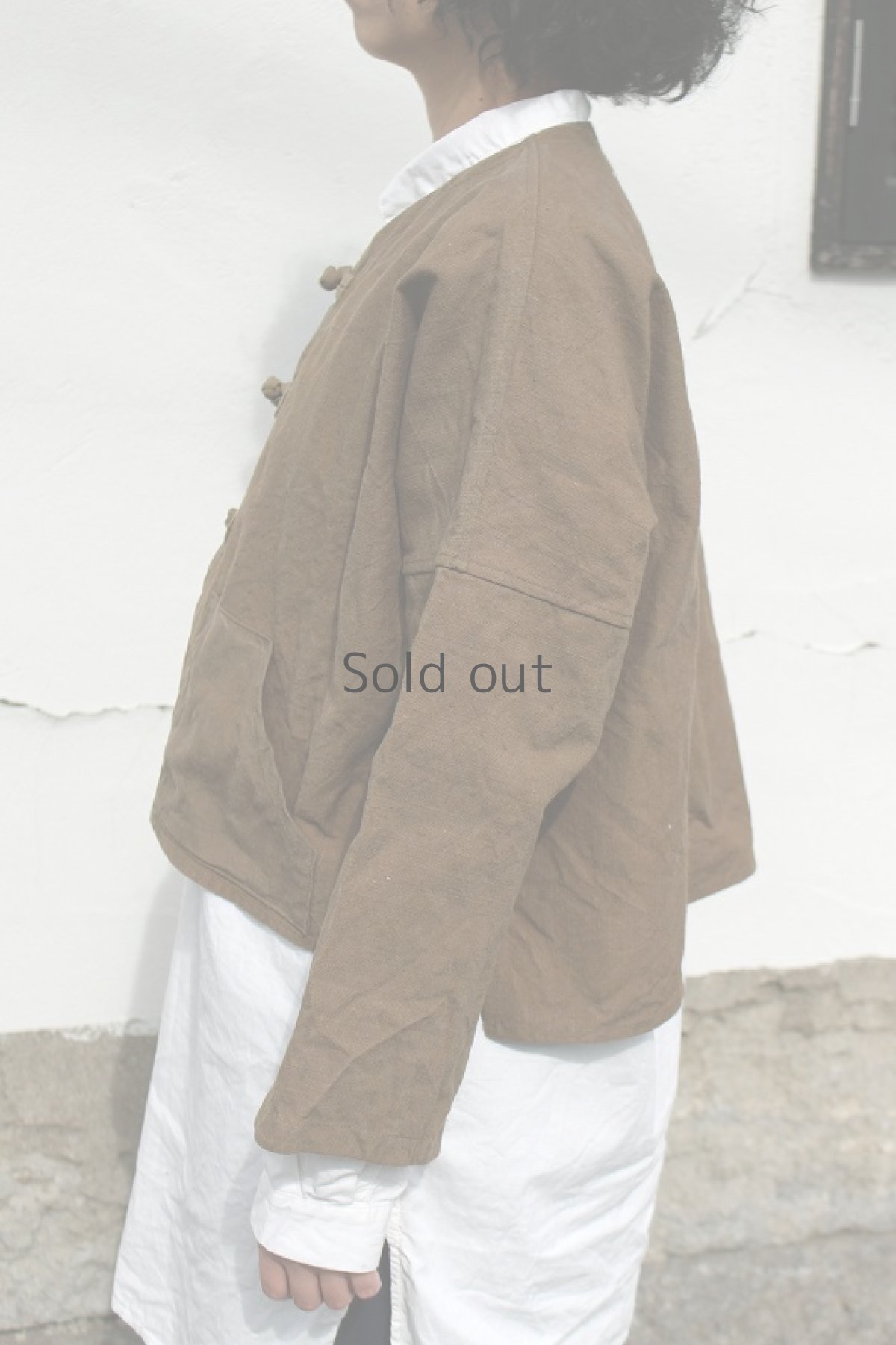 画像3: 【ササキチホ】アンティークリネン×染　チャイナボタン　シャツジャケット（茶色） (3)