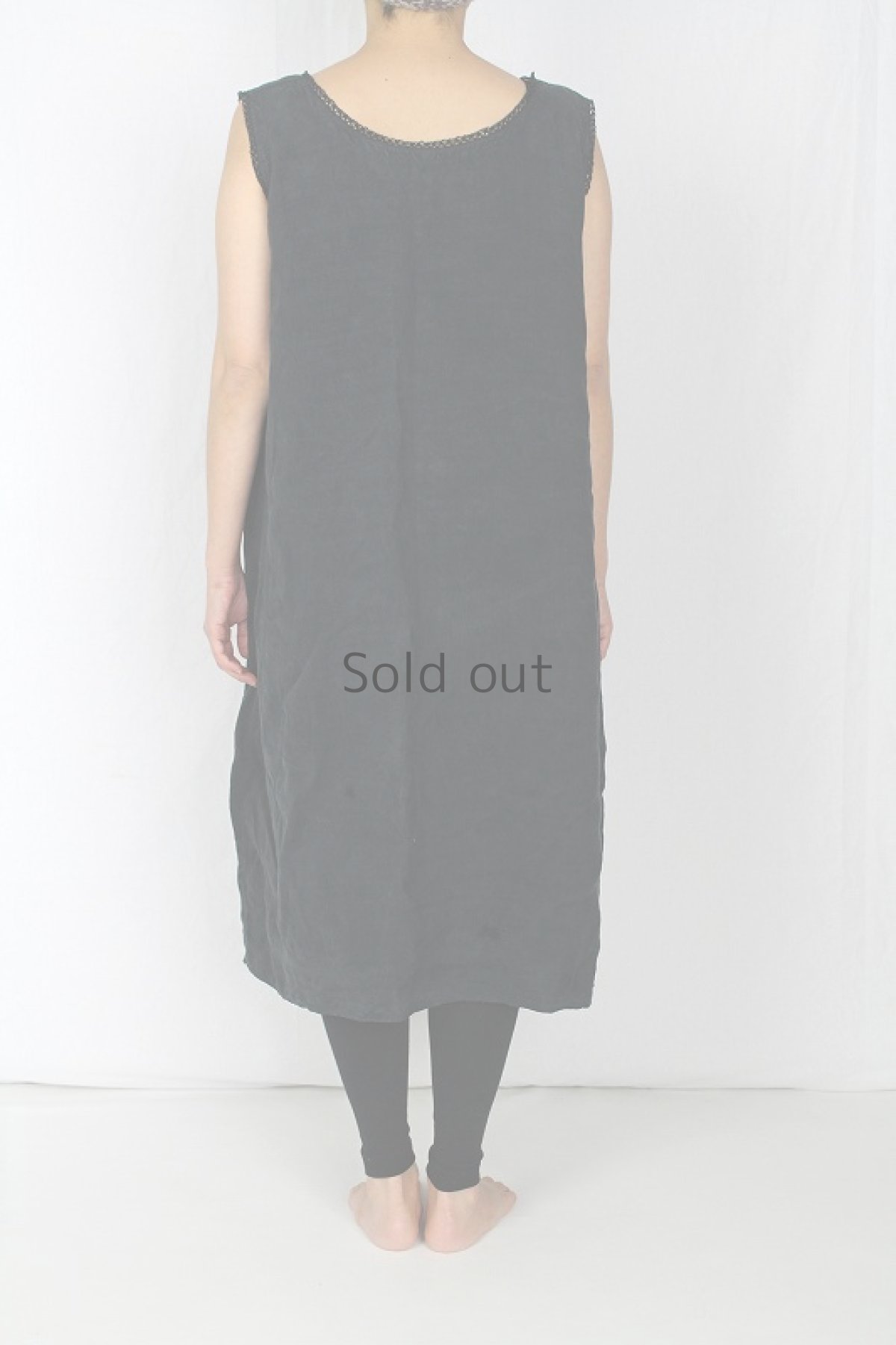 画像4: 【フランス】アンティークリネン×染　ノースリーブワンピース（黒色） (4)