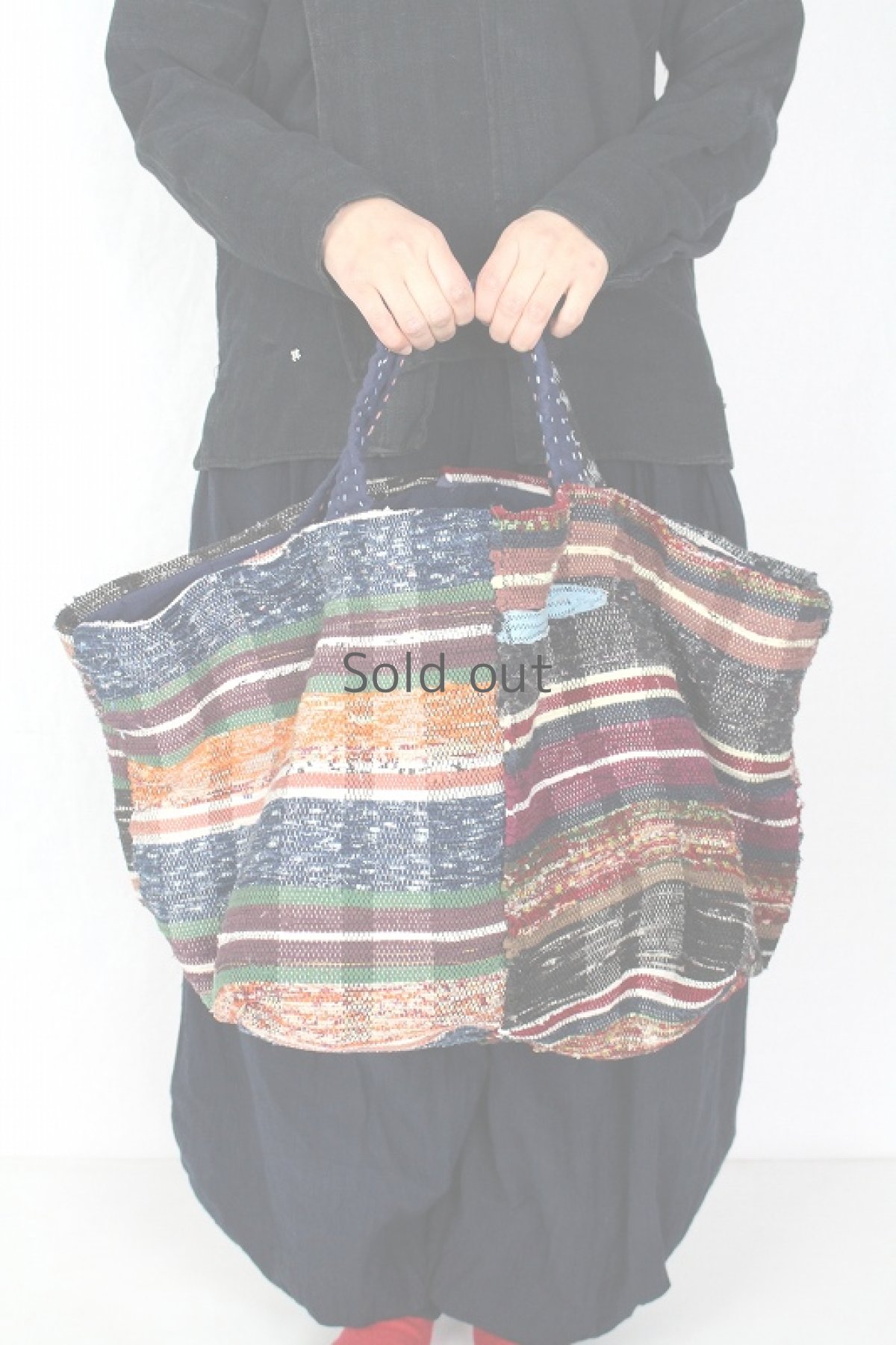 画像3: 【桃雪】裂き織り古布　リバーシブル　おおらかバッグ (3)