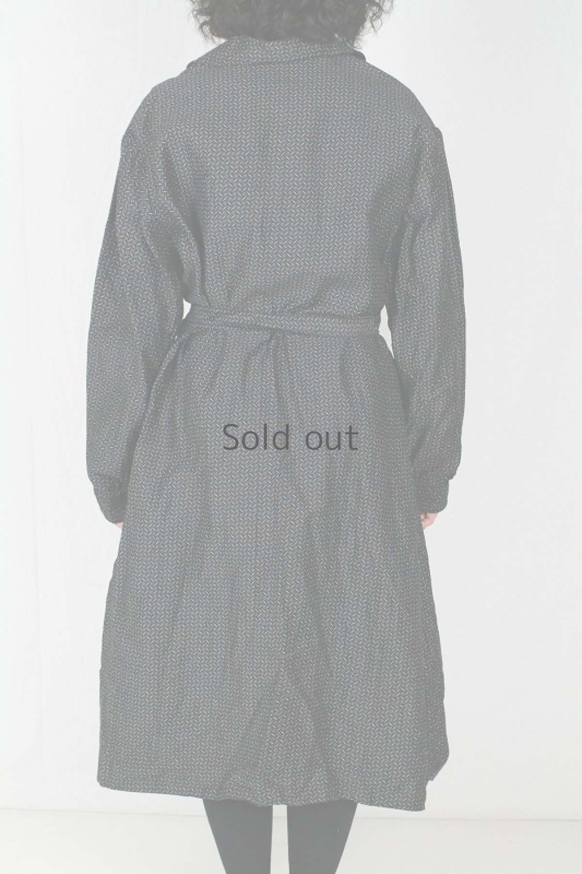 画像4: 【フランス】２０世紀初頭のブラックワークドレス（小紋柄/未使用品） (4)