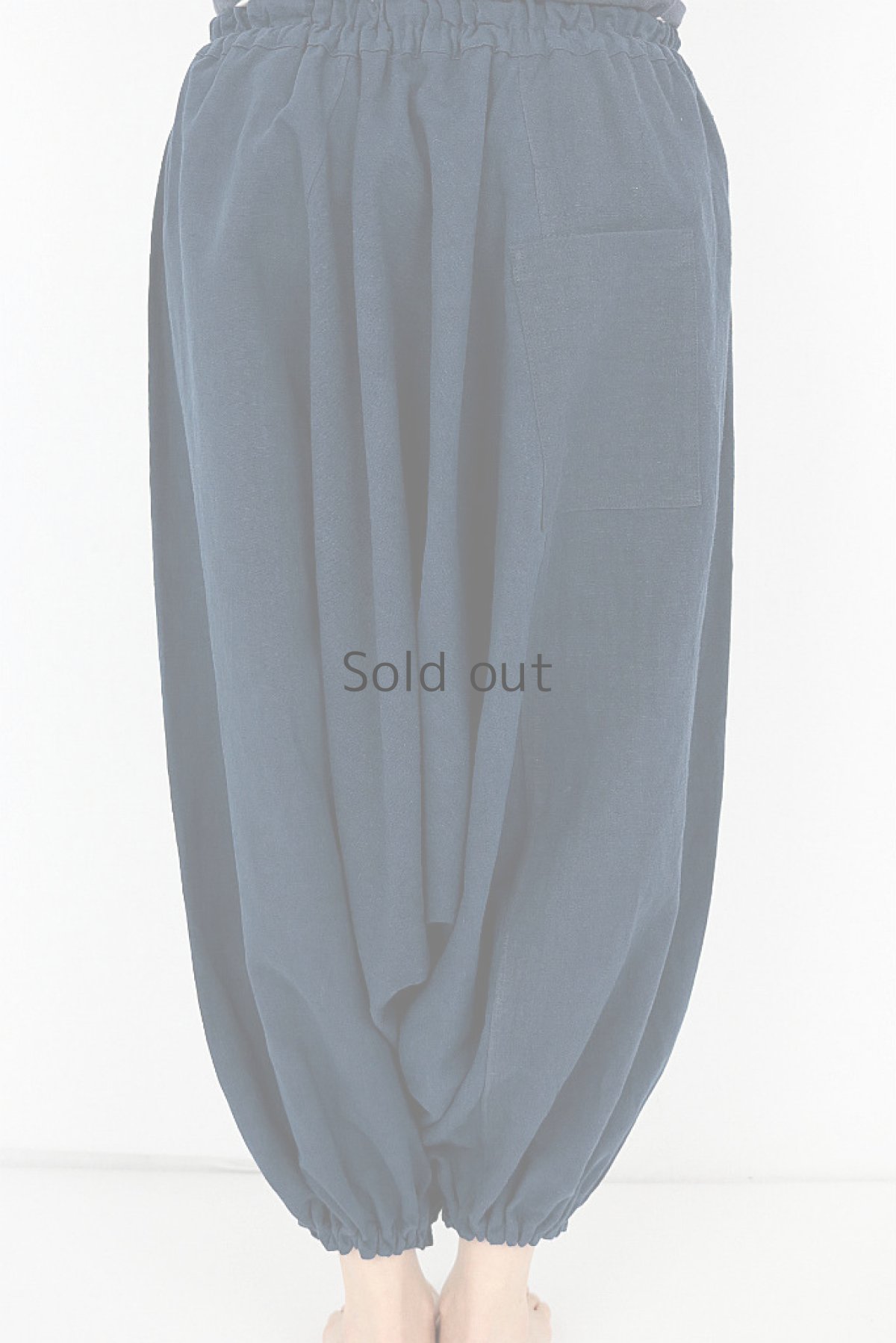 画像3: 【ササキチホ】アンティークリネン×染　サルエルかぼちゃパンツ（青藍色） (3)