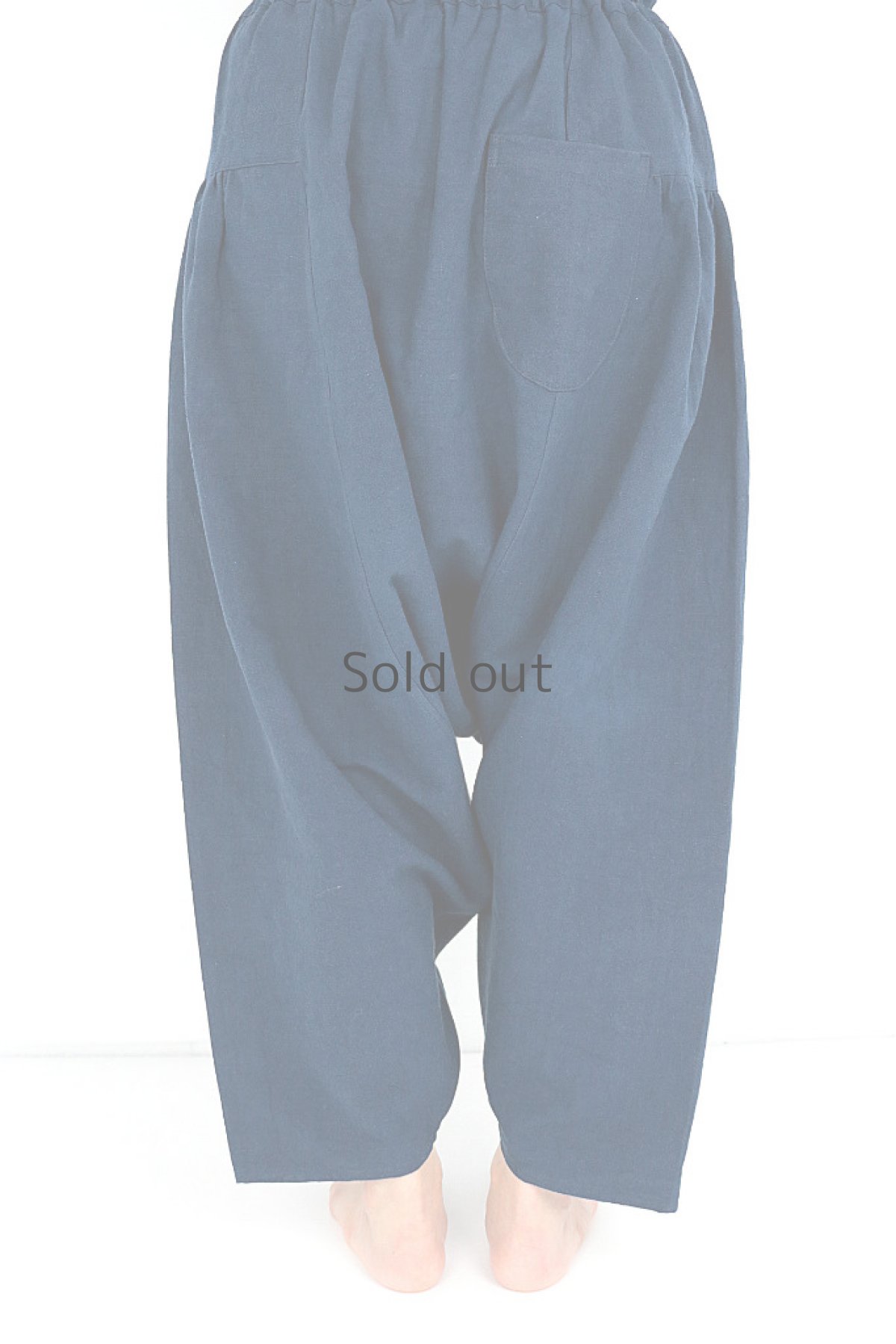 画像3: 【ササキチホ】アンティークリネン×染　サイドギャザー　ボリュームサルエルパンツ（青藍色） (3)