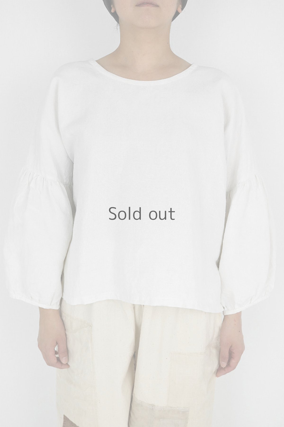 画像2: 【ササキチホ】アンティークリネン　三角ショール風　バルーン袖ブラウス（生成色） (2)