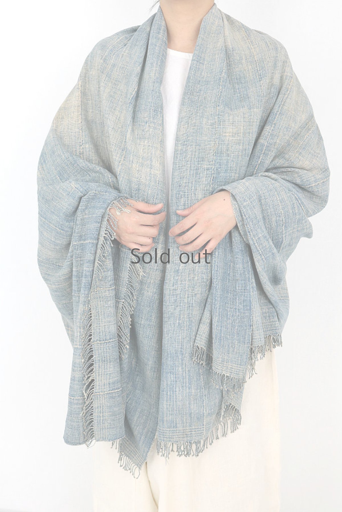 画像3: 【西アフリカ】手織り藍染めの綿（大判）（色あせした藍） (3)