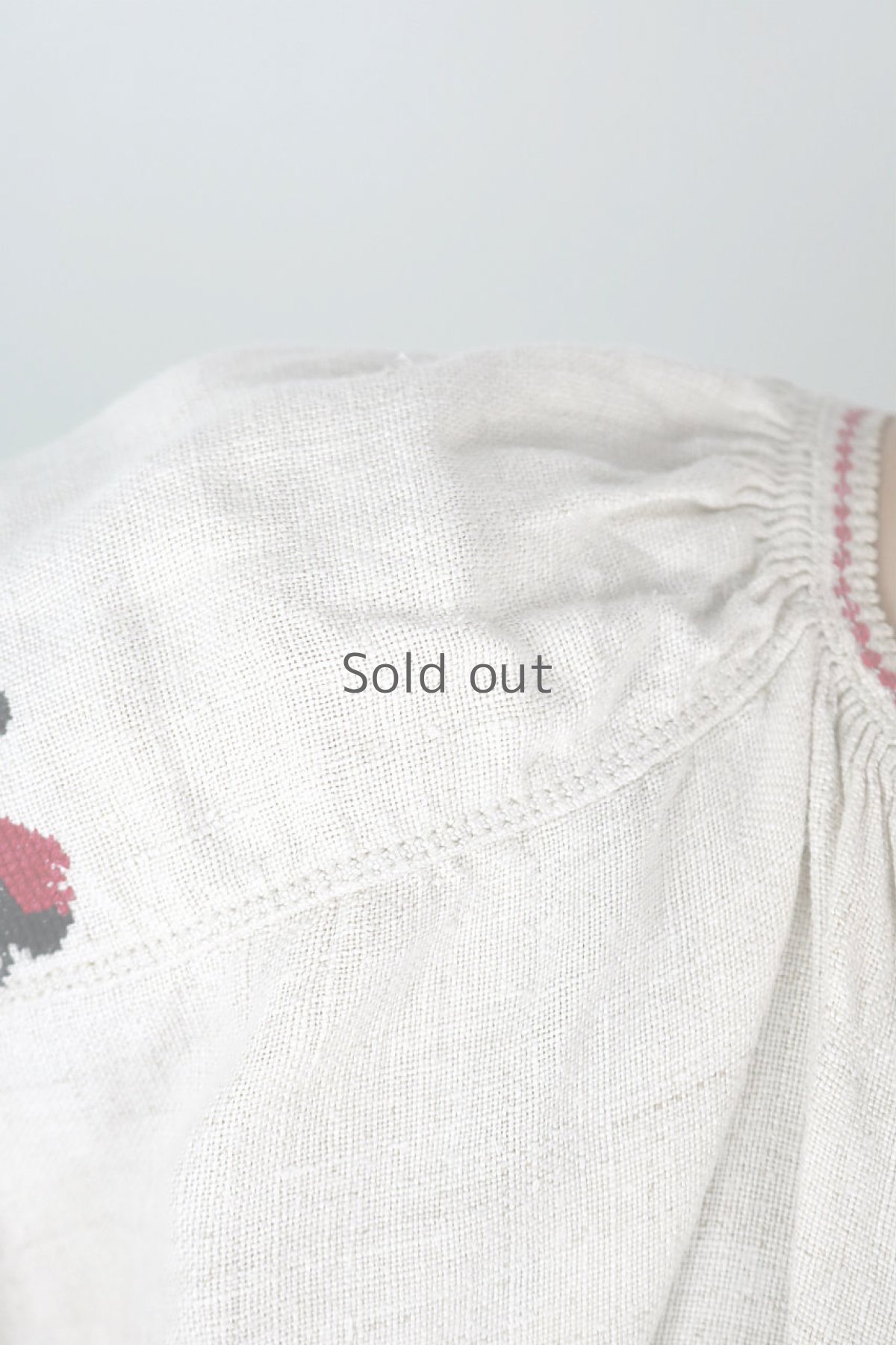 画像11: 【ウクライナ】ウクライナリネン刺繍ワンピース（赤と黒のクロスステッチ多め） (11)