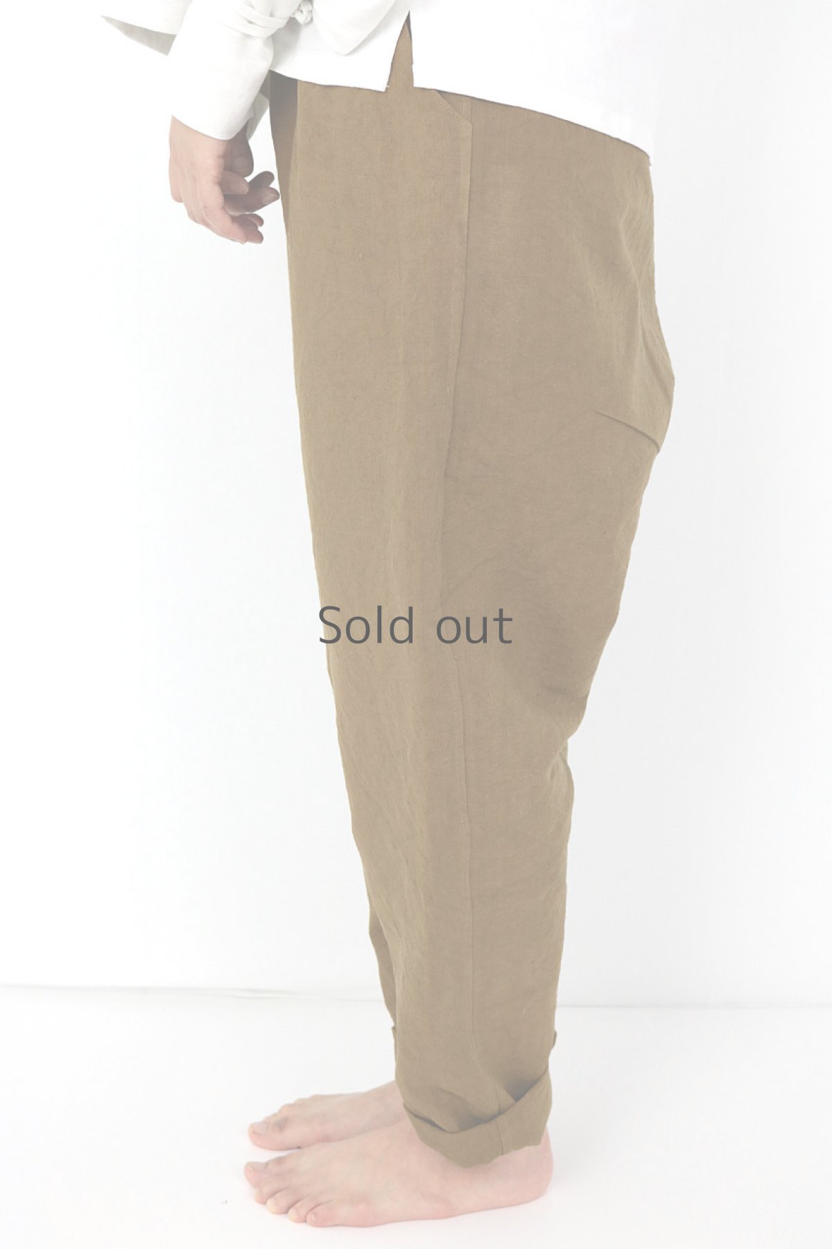 画像2: 【ササキチホ】アンティークリネン×染め　シンプルテーパードパンツ（茶色） (2)