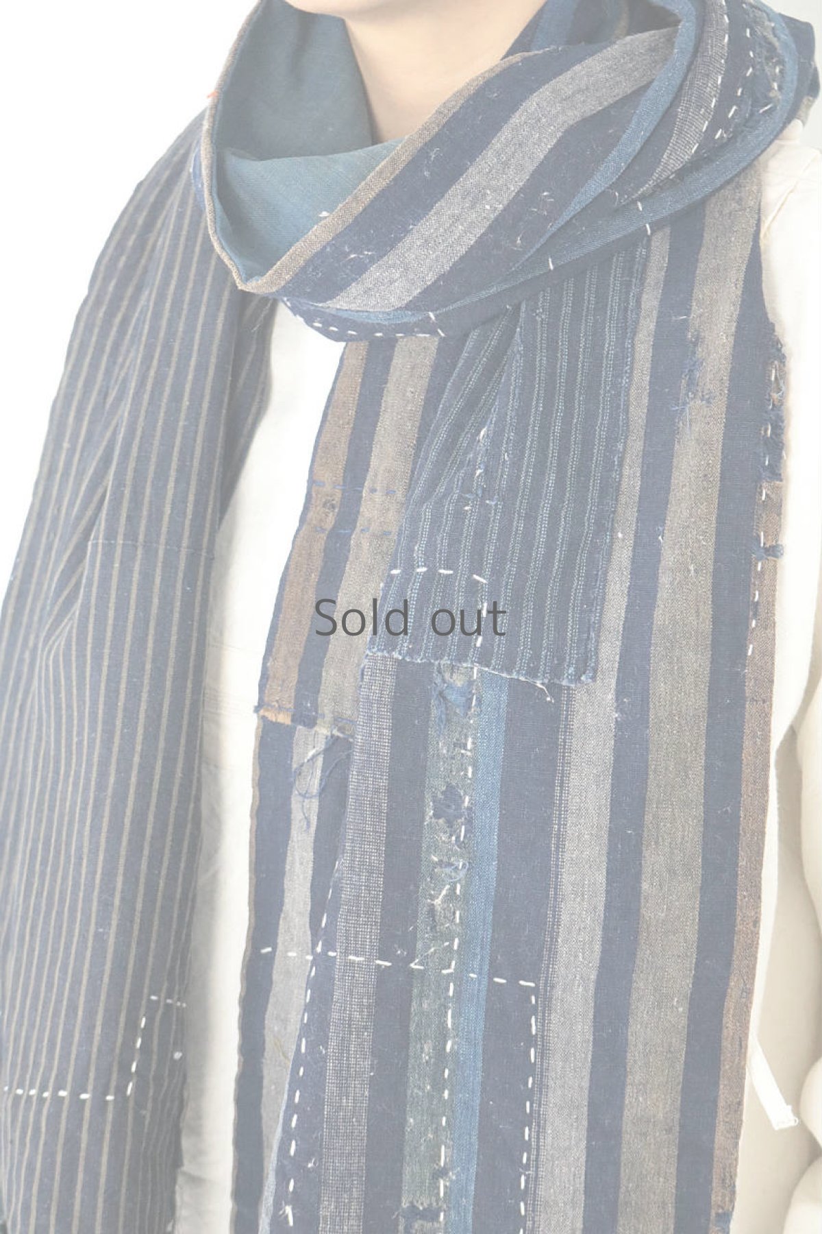 画像3: 【MITSUGU SASAKI】藍染古布　インディゴストライプ　ストール（ストライプと無地） (3)