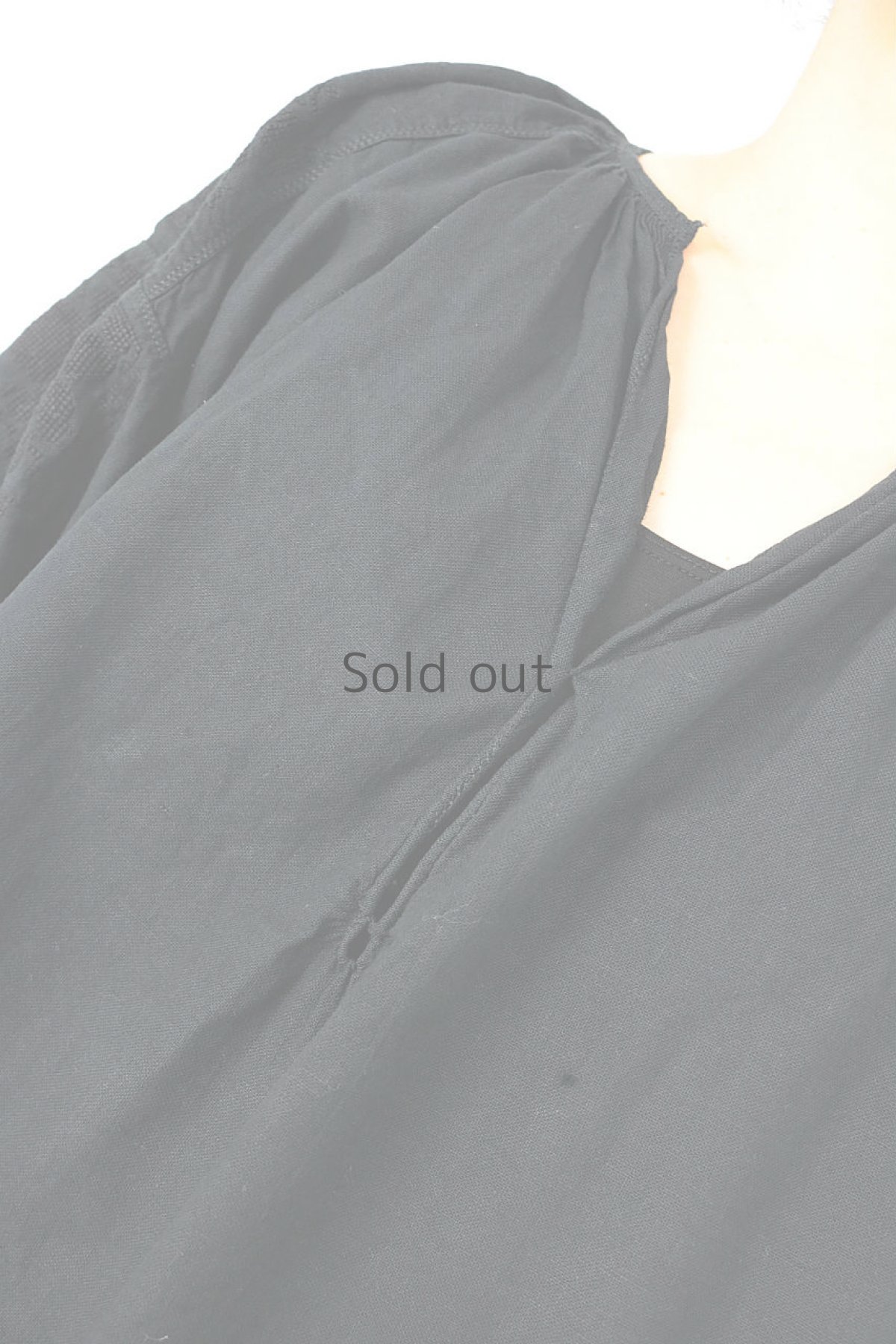 画像5: 【ササキチホ】ウクライナ刺繍リネン×染　パッチワーク　スモックシャツ（黒） (5)