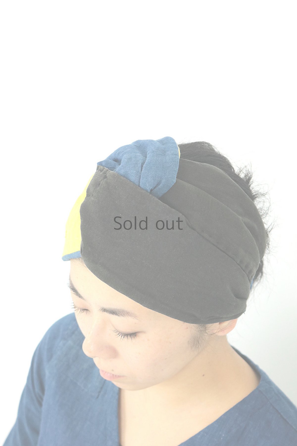 画像5: 【ササキチホ】古布　厚手の中綿ヘアバン（黒と藍と黄色） (5)