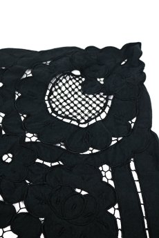 画像4: 【フランス】アンティークレース×染　カットワーク刺繍　敷物（正方形） (4)