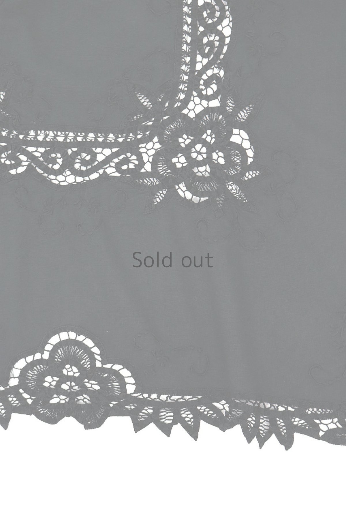 画像2: 【フランス】アンティークレース×染　カットワーク刺繍　敷物（ギザギザ） (2)