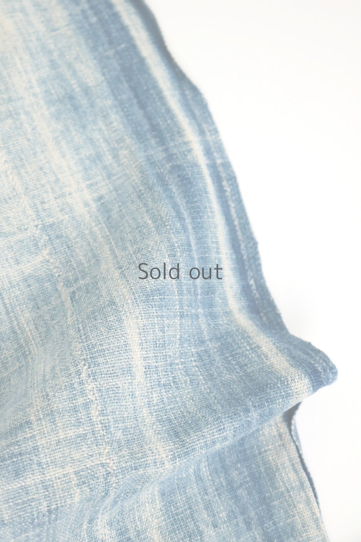 画像7: 【西アフリカ】手織り藍染め綿　ショール（薄い藍色） (7)