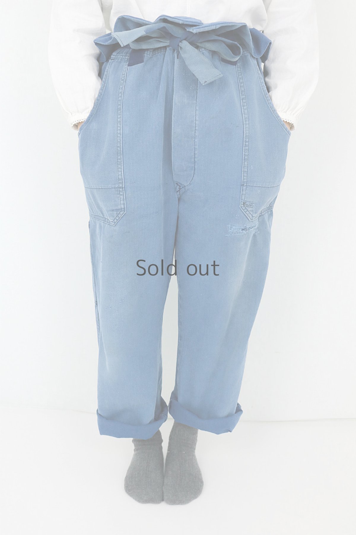 画像2: 【MITSUGU SASAKI】ビンテージ×リメイク　超ハイウエスト　ワークパンツ(色あせブルー) (2)