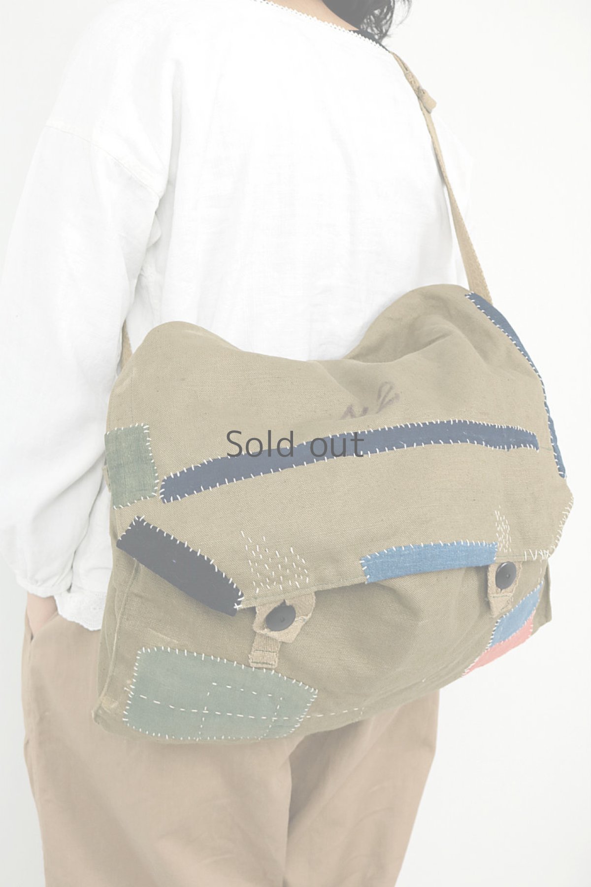 画像2: 【MITSUGU SASAKI】ビンテージリメイク×古布　チェコ軍のショルダーバッグ (2)