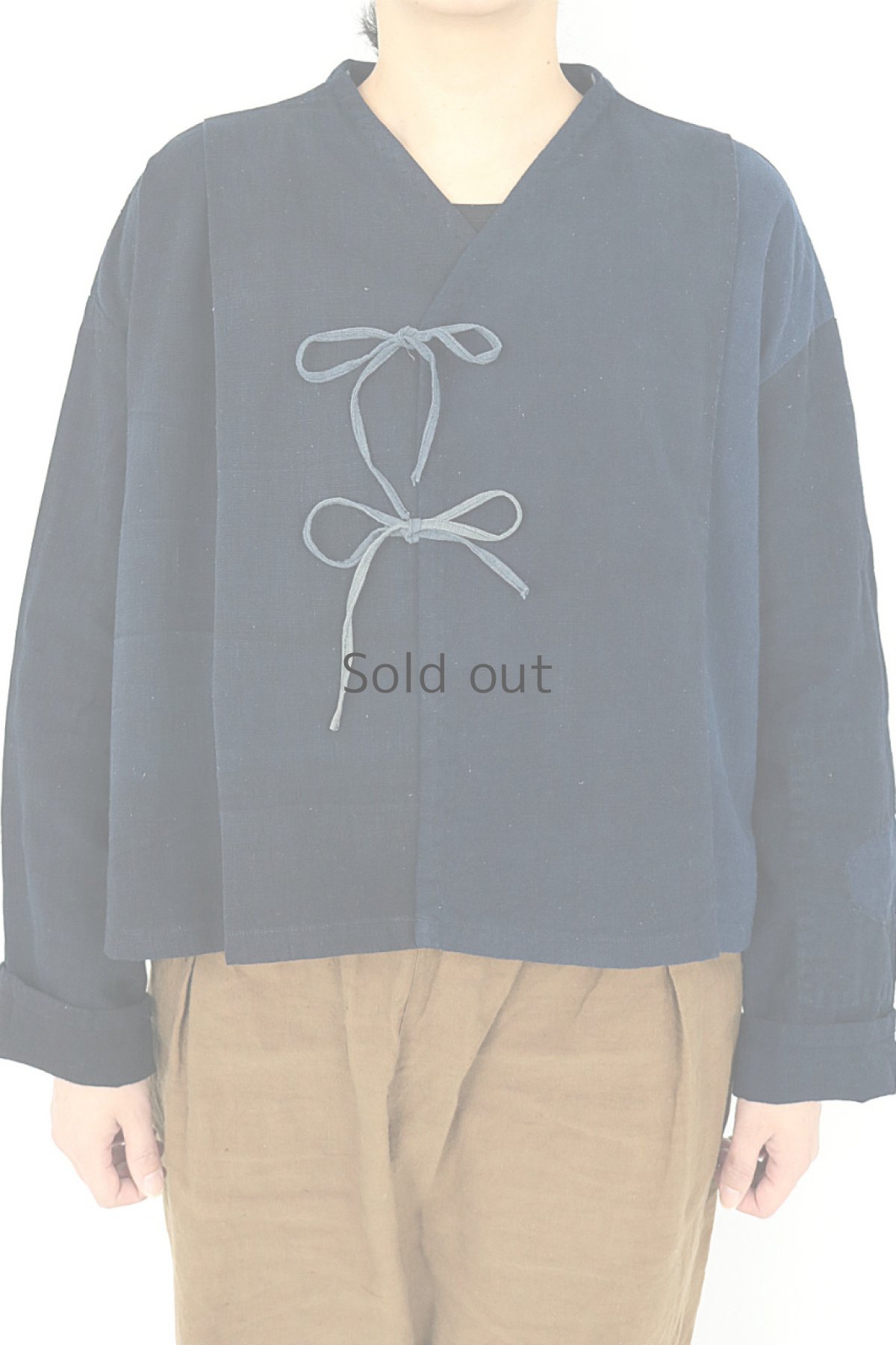 画像2: 【ササキチホ】藍染古布　インディゴブルー　フォークロアブラウス（前開き/背中刺し子） (2)