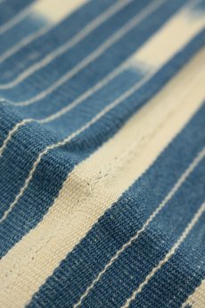 画像10: 【コートジボワール】手織り藍染めストライプ模様の綿（バウレ族/藍と白） (10)