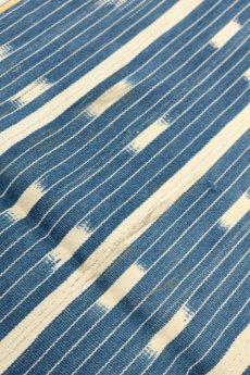 画像9: 【コートジボワール】手織り藍染めストライプ模様の綿（バウレ族/藍と白） (9)