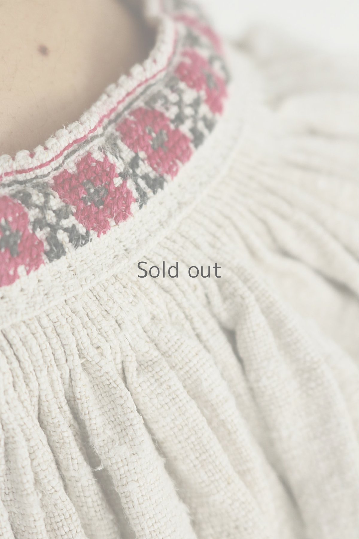 画像12: 【ウクライナ】ウクライナリネン刺繍ワンピース（ギャザー/赤と黒のクロスステッチ） (12)