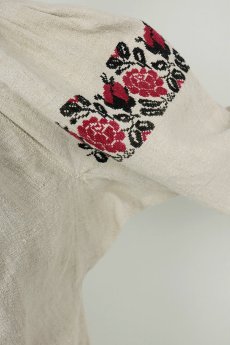 画像13: 【ウクライナ】ウクライナリネン刺繍ワンピース（ギャザー/赤と黒のクロスステッチ） (13)